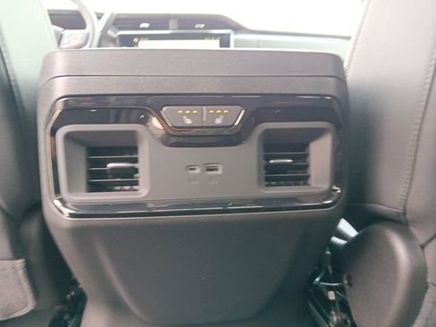 New 2026 GMC Sierra 2500 AT4 AWD/4WD image 17