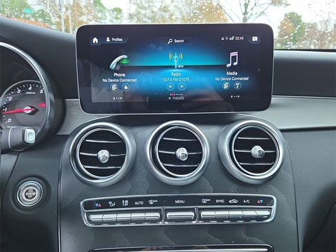 Certified 2022 Mercedes-Benz GLC 300 image 23