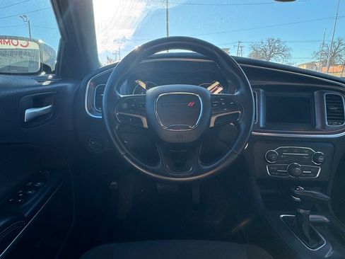 Used 2018 Dodge Charger SXT image 14