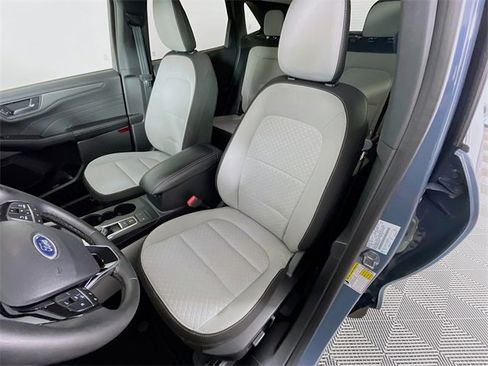 Used 2023 Ford Escape Active image 20