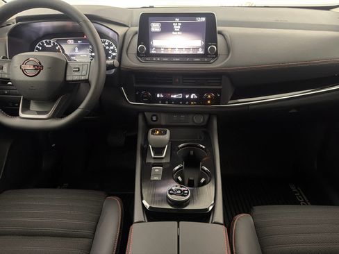 New 2026 Nissan Rogue SV AWD/4WD image 19