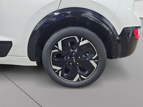 Used 2023 Kia Niro Wind w/ Wind Preserve Package FWD image 14