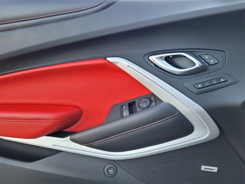 Used 2021 Chevrolet Camaro SS image 23