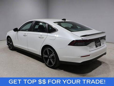 Used 2023 Honda Accord Sport image 4