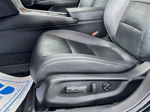 Used 2020 Honda Accord Touring image 23
