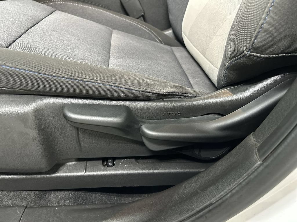 Used 2024 Chevrolet Trax LS w/ LS Convenience Package FWD image 10