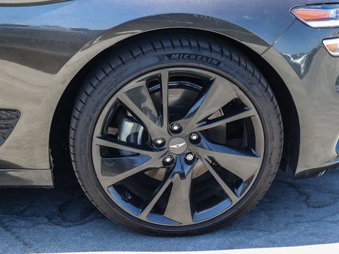 Used 2023 Genesis G70 2.0T w/ Sport Prestige Package RWD image 9