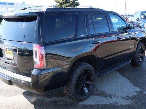 Used 2019 GMC Yukon SLT w/ Graphite Performance Edition image 7
