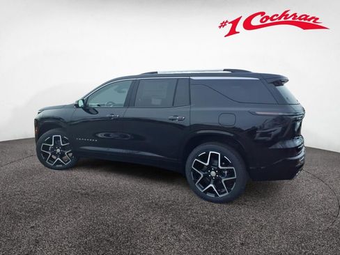 New 2026 Chevrolet Traverse High Country w/ LPO, Floor Liner Package image 4