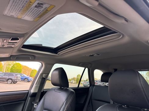 Used 2019 Subaru Outback 2.5i Limited AWD/4WD image 12