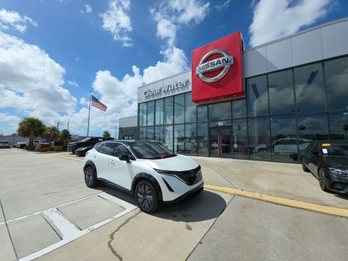 Used 2023 Nissan Ariya FWD image 1