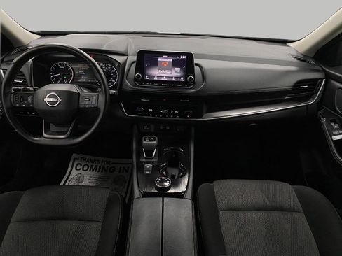Certified 2025 Nissan Rogue SV image 21