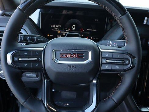 New 2026 GMC Yukon XL AT4 w/ AT4 Premium Plus Package image 32