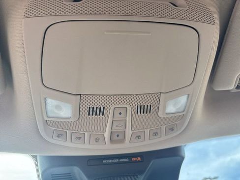 Used 2023 Ford Expedition Limited image 35