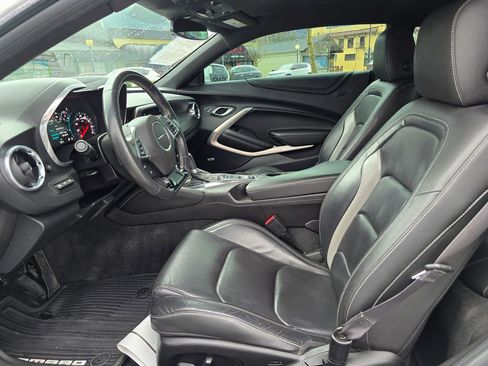 Used 2016 Chevrolet Camaro LT image 17