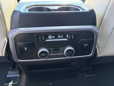 Used 2019 Ford Expedition Max Platinum AWD/4WD image 32