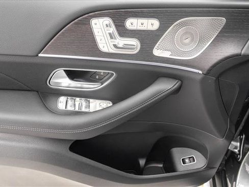 New 2026 Mercedes-Benz GLS 450 4MATIC image 14