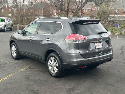 Used 2015 Nissan Rogue SV w/ SV Premium Package image 5