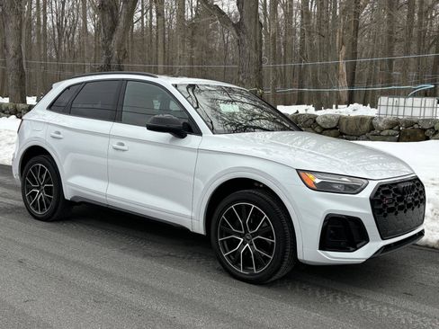 Used 2023 Audi SQ5 Premium Plus w/ Premium Plus Package image 4