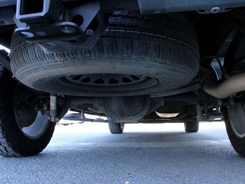 Used 2021 Chevrolet Silverado 1500 Custom image 10