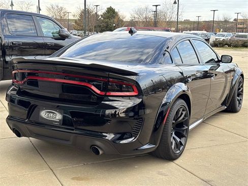 Used 2023 Dodge Charger Scat Pack image 4