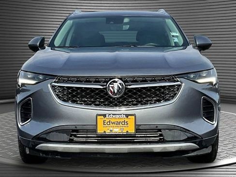 Used 2022 Buick Envision Avenir w/ Technology Package II AWD/4WD image 2