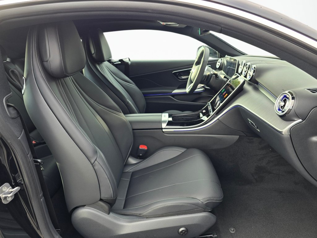 New 2027 Mercedes-Benz CLE 300 4MATIC Coupe image 19