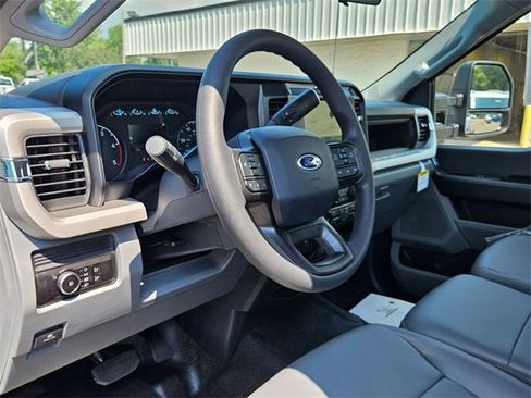 New 2025 Ford F550 XL image 12