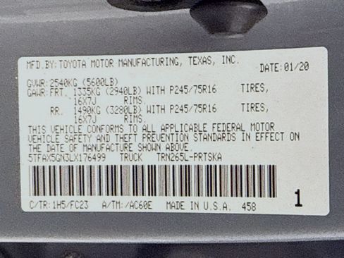 Used 2020 Toyota Tacoma SR5 RWD image 39