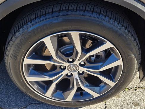 Used 2023 Acura MDX Technology image 9