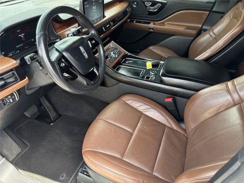Used 2022 Lincoln Aviator Reserve RWD image 12