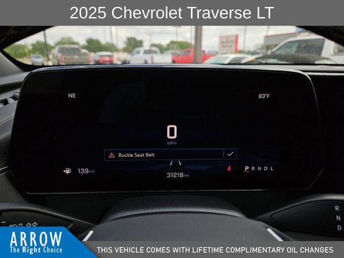 Used 2025 Chevrolet Traverse LT image 26