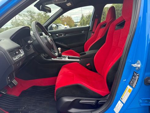 Used 2024 Honda Civic Type R image 10