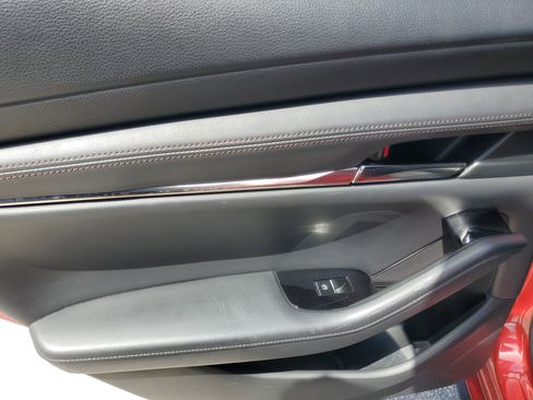 Used 2019 MAZDA MAZDA3 AWD Hatchback image 12