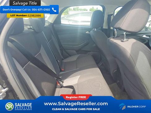 Used 2014 Ford Focus SE FWD image 13