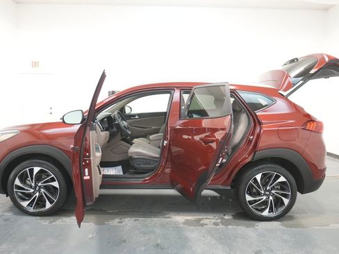 Used 2019 Hyundai Tucson Sport image 25