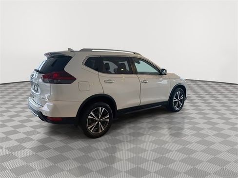 Used 2020 Nissan Rogue SV w/ Premium Package image 11