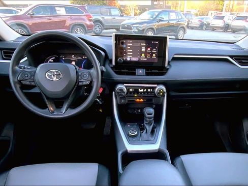 Used 2025 Toyota RAV4 LE image 15