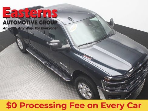 Used 2026 RAM 2500 Big Horn AWD/4WD image 3