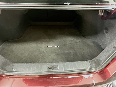 Used 2025 Nissan Sentra SV FWD image 27