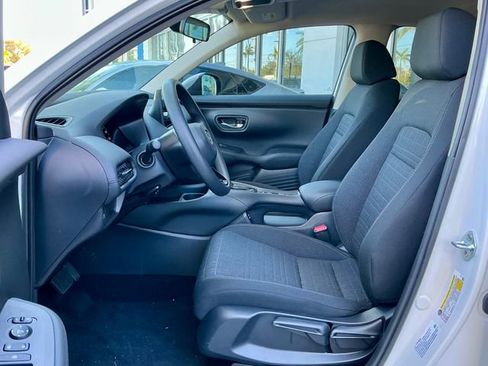 New 2026 Honda HR-V LX image 8