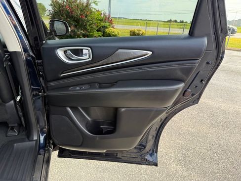 Used 2020 INFINITI QX60 Luxe w/ Essential Package FWD image 33