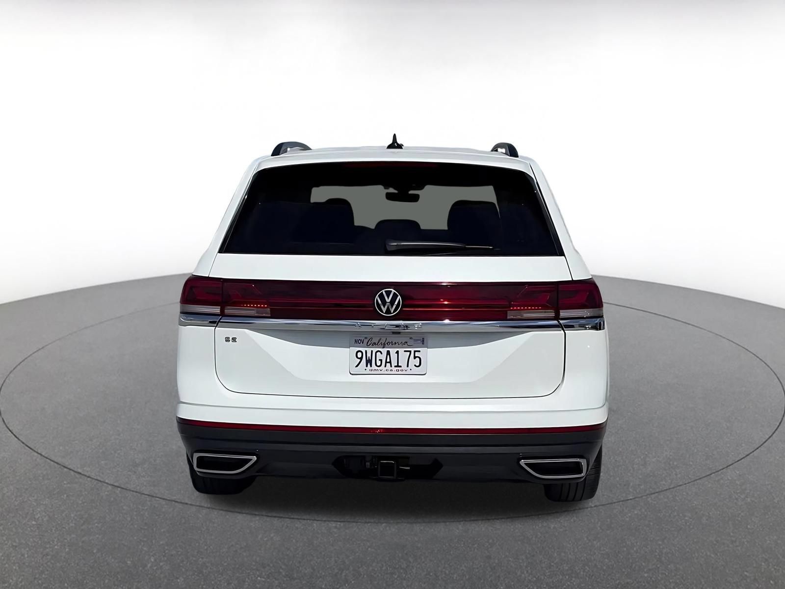 Used 2026 Volkswagen Atlas SE FWD image 12