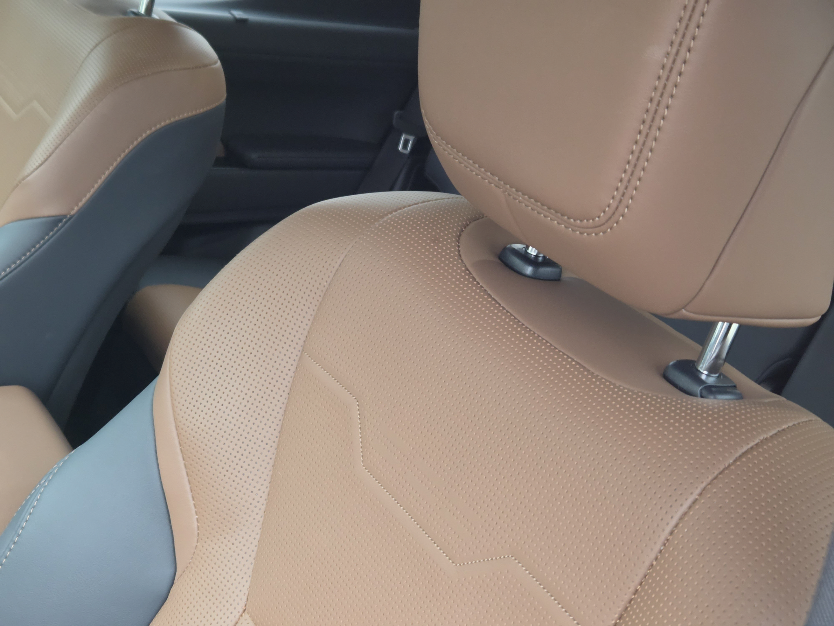 Used 2024 Lexus GX 550 w/ Accessory Package (Z1) AWD/4WD image 8
