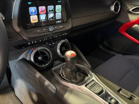 Used 2016 Chevrolet Camaro SS RWD image 28