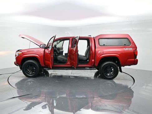 Used 2021 Toyota Tacoma SR5 image 28