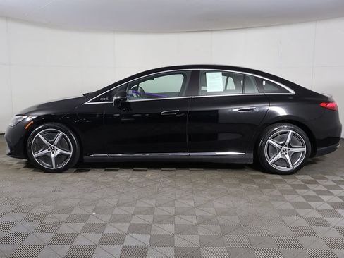 Used 2023 Mercedes-Benz EQE 500 4MATIC Sedan w/ Exclusive Trim Package image 17