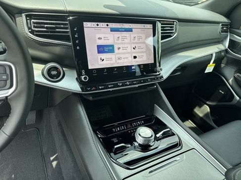 New 2026 Jeep Grand Wagoneer Limited AWD/4WD image 28