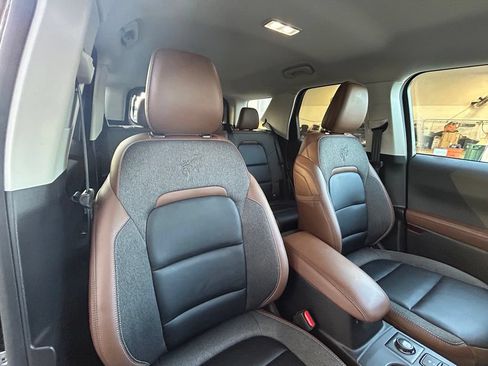 Used 2024 Ford Bronco Sport Outer Banks w/ Tech Package AWD/4WD image 29