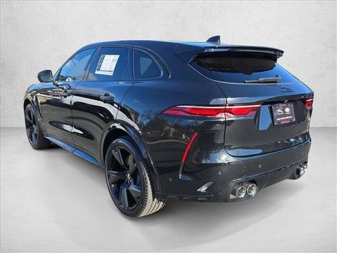 Certified 2024 Jaguar F-PACE SVR image 7